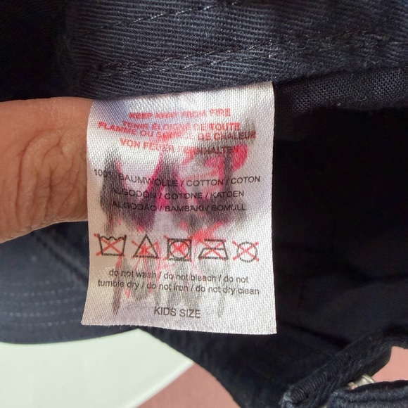 Kids Red Bull Formula One Racing Cap - Picture 7 of 7